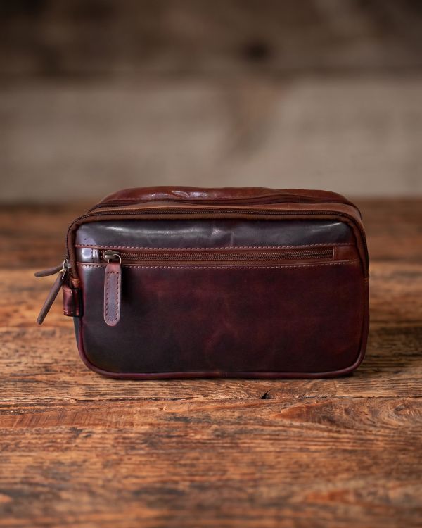 Sean Leather Washbag