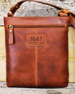 1847 Orla Leather Cross Body Bag in Chestnut