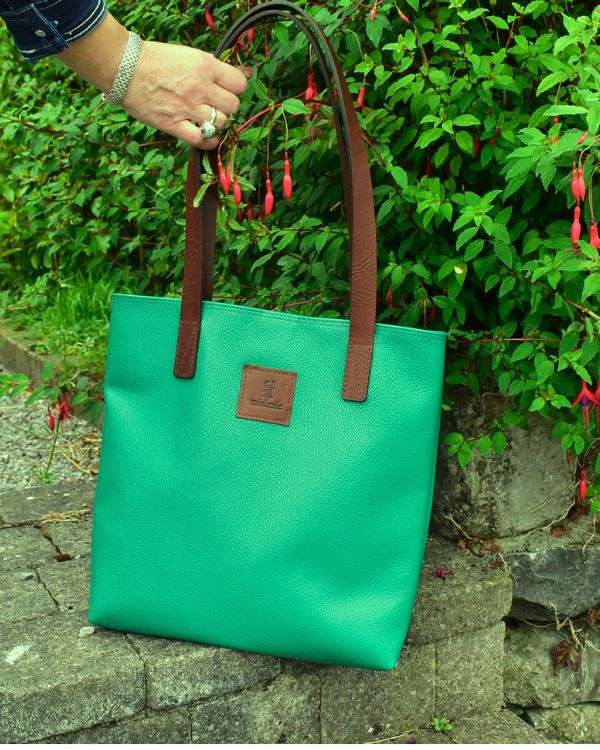 Sonas Leather Tote