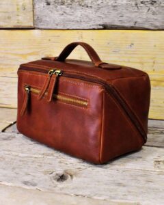 1847 Leather Wash Bag